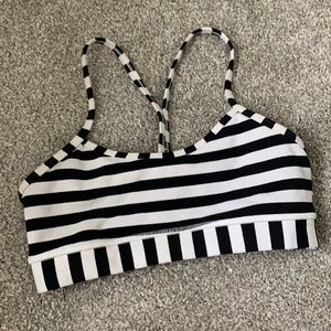 Lululemon sports bra